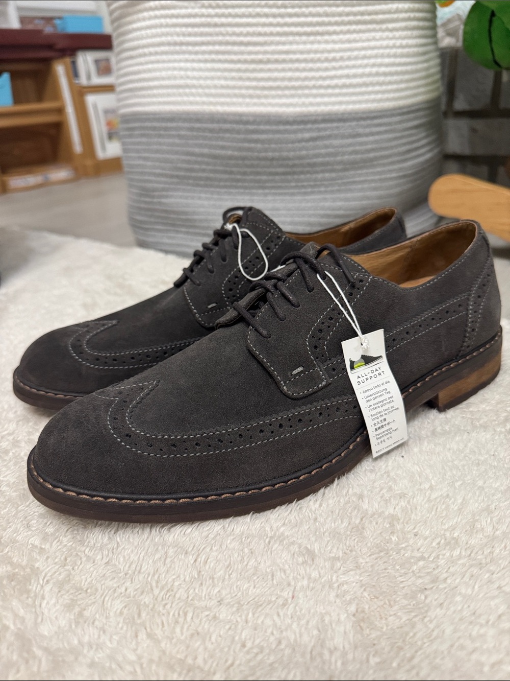 Men's Vionic Wingtip Suede Dress Shoes - Dark Gray